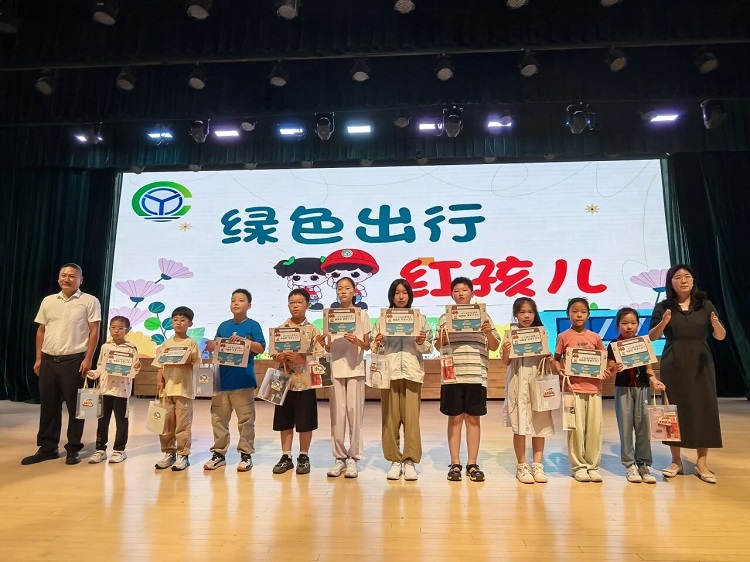 盐城公交携手聚亨路小学，共筑绿色安全出行屏障